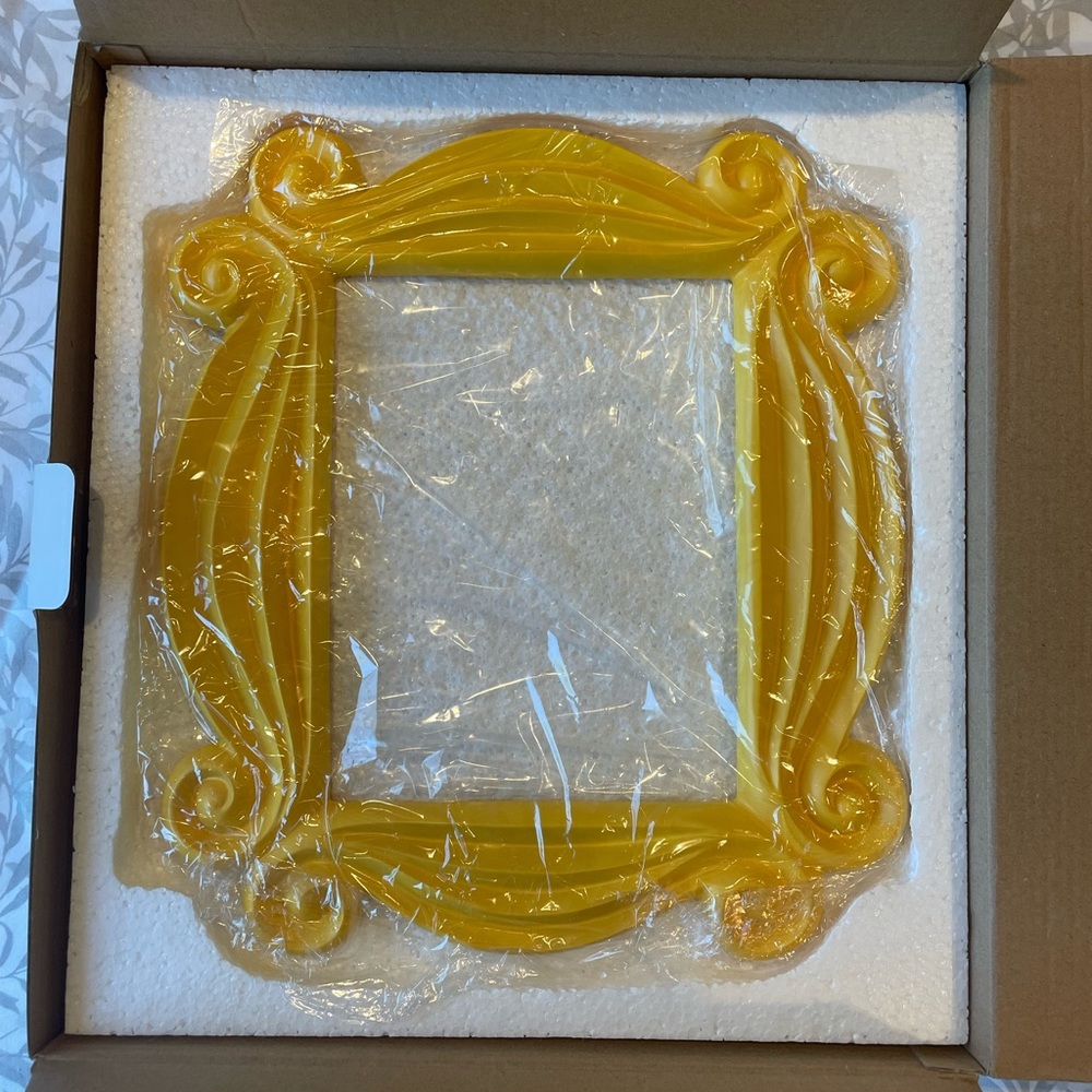 FRIENDS tv show yellow frame